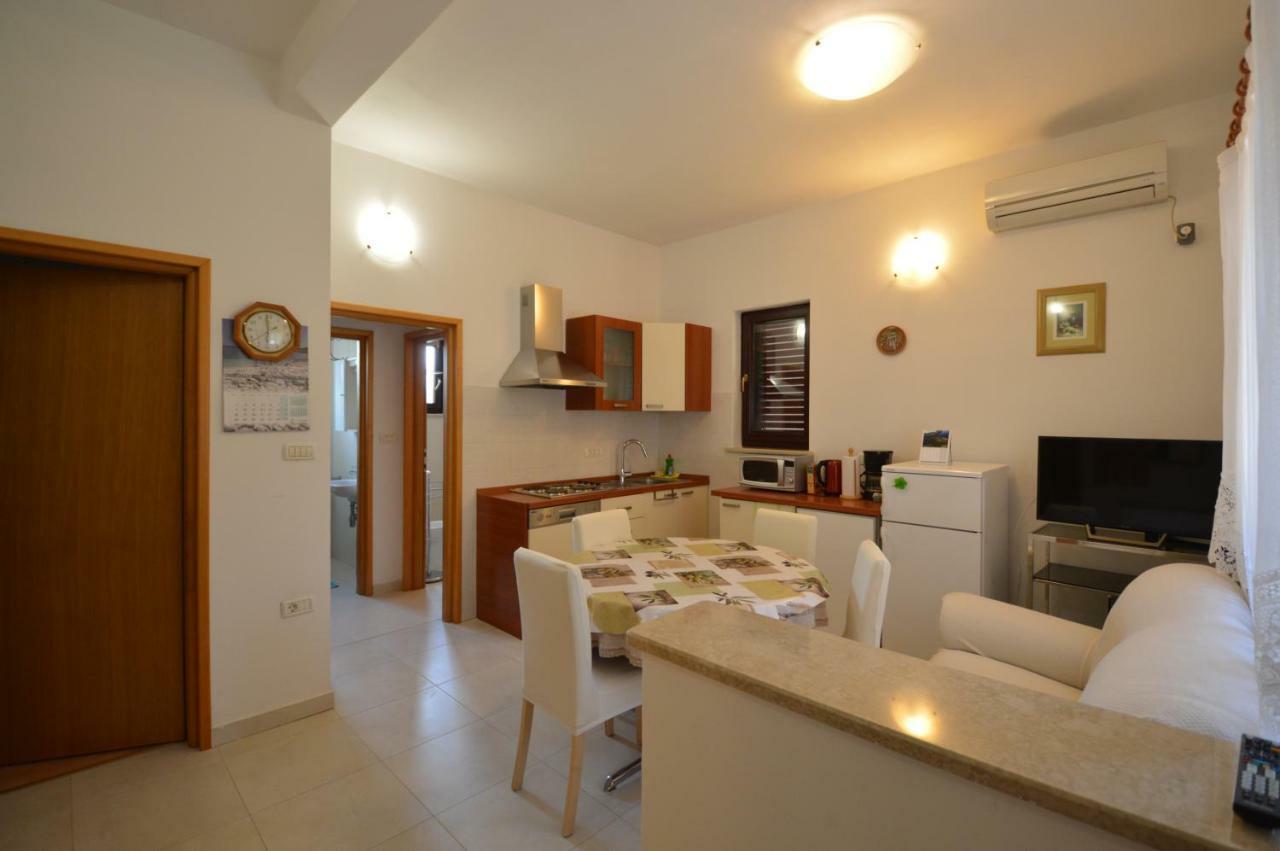 Apartment "Monte" Пула Екстер'єр фото