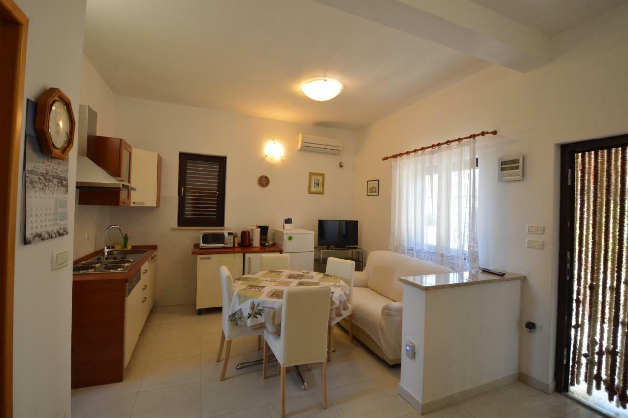 Apartment "Monte" Пула Екстер'єр фото