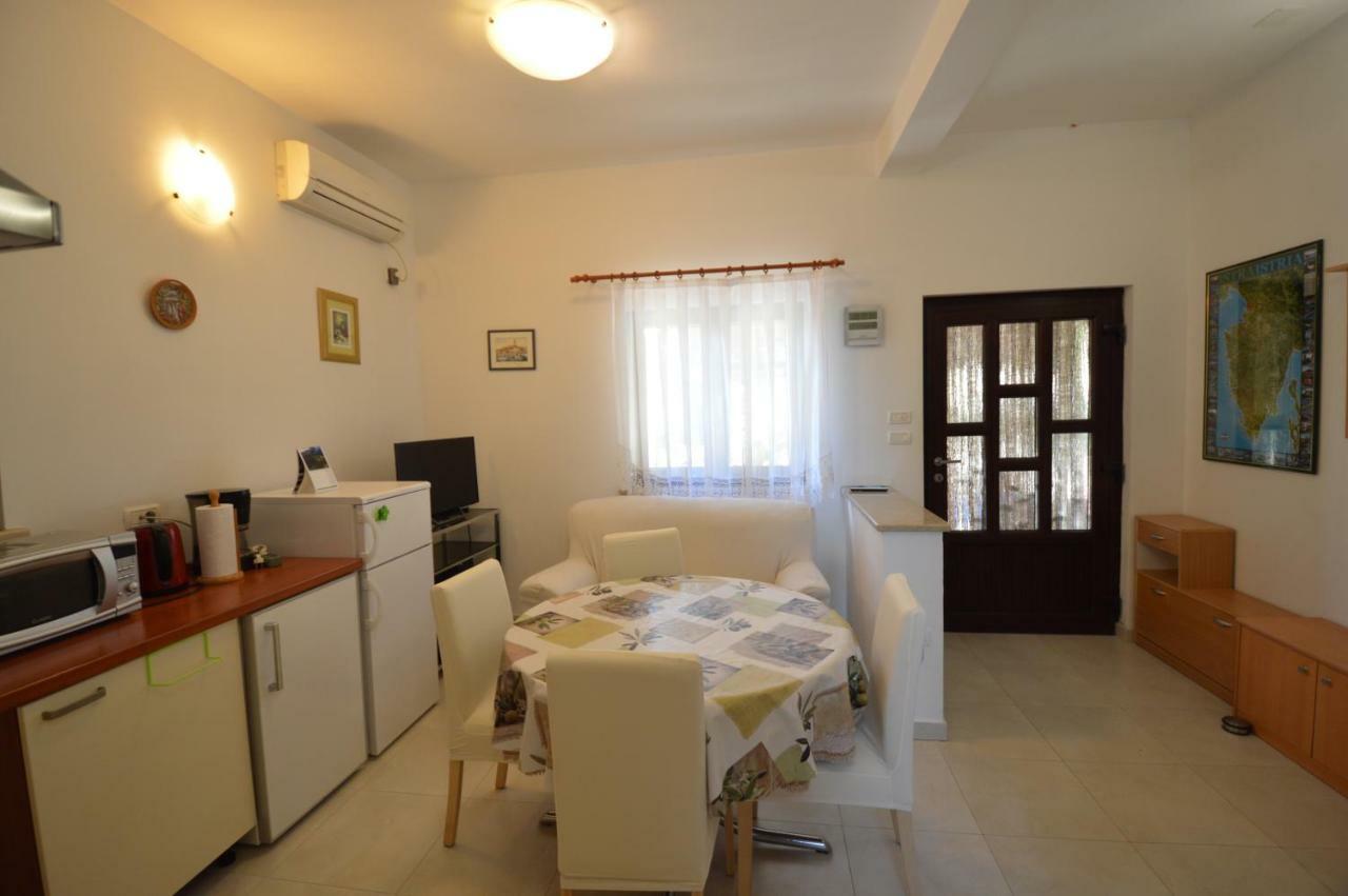 Apartment "Monte" Пула Екстер'єр фото